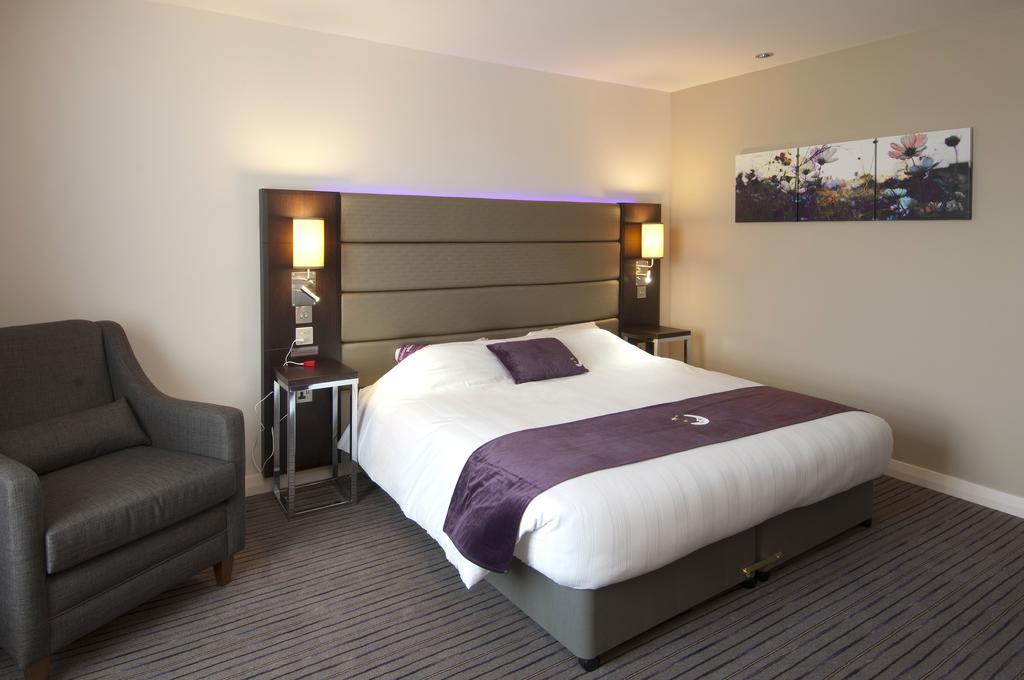 Premier Inn Harlow Exterior foto